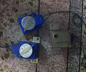 【全新】洗衣机牵引器 排水阀 AC220V 50HZ/60HZ 两线 三孔 蓝色