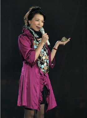 宝姿董卿花边腰带女士风衣长外套