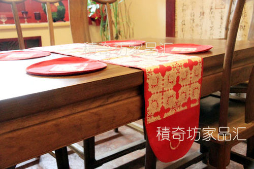 热卖红色喜庆桌布中式装修电视柜茶几布垫新年礼品印花棉布长桌旗