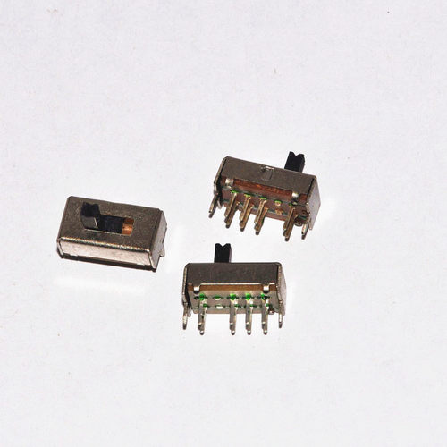 佐田|拨动开关 SS23D07VG4 4MM柄高 带支架 双排3档8脚(100个)