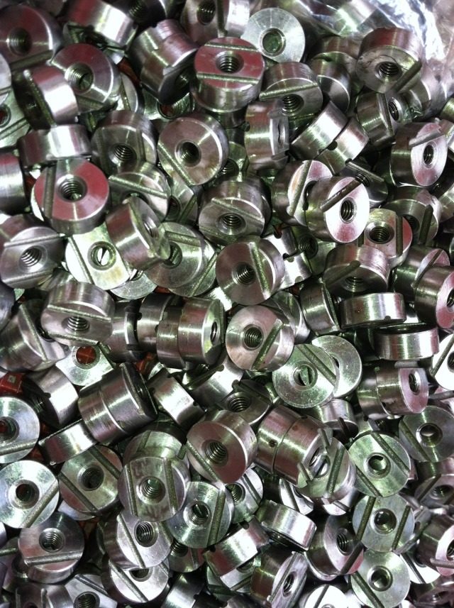 【专业定做】外径12厚度8mm不锈钢垫片 内孔6.8mm 内牙M6 可定制