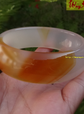 无烧冰彩红玉髓加宽加厚手镯中式