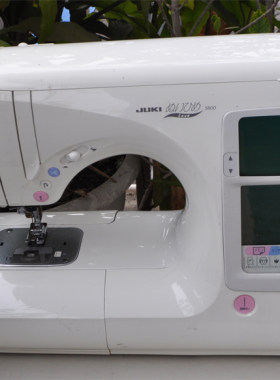 日本多功能电脑绣花手工缝衣机