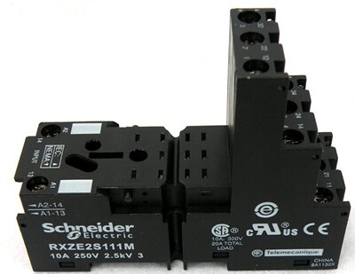 原装正品施耐德（上海） Schneider 小型继电器座 RXZE2S111M