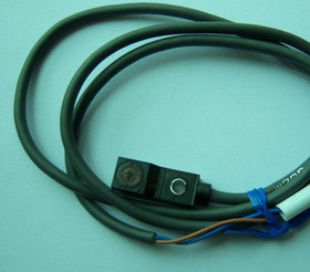 YAMAHA R轴原点、原点感应器SENSOR KM9-M7159-00X E2S-Q22B