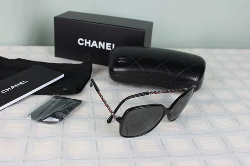 Chanel, классические солнцезащитные очки