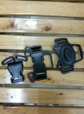 厂家热销婴儿车安全插扣黑色插扣婴儿背带安全扣高强度户外背带扣