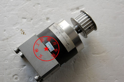 PLS70  减速比 1：8 用于200W电机上的。