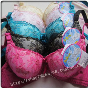 玫瑰精油水袋按摩 调整型三排扣 漂亮蕾丝花朵文胸675