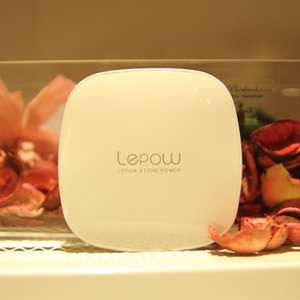 19.9元包邮  lepow 乐泡 6000毫安移动电源   限量200个