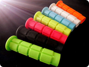 Poignées de vélo - Ref 2345875 Image 1