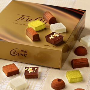 18.9元 爱卜娜 手工松露巧克力 8口味400克  3盒包邮
