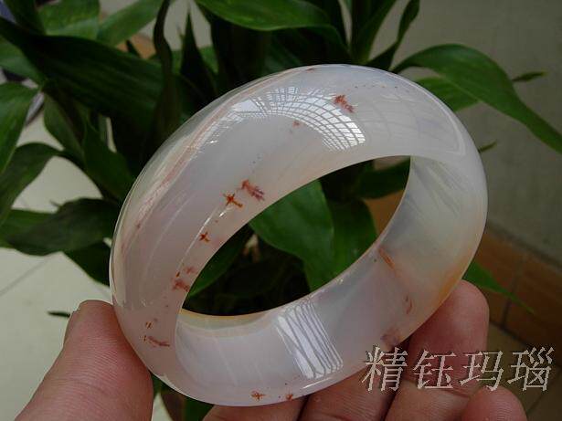 新鲜出炉巴西原色通透玛瑙手镯