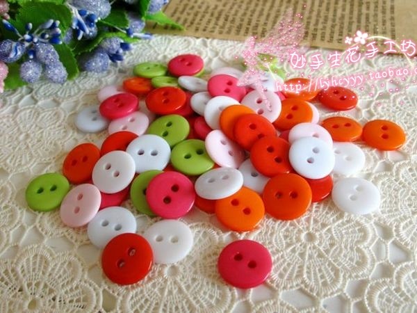手工布艺DIY拼布材料 圆形彩色糖果塑料纽扣钮扣直径11MM 1元8颗