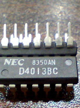 全新 D4013BC  DIP