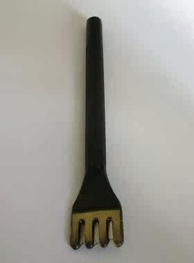 皮雕工具 手缝工具 斩刀 日本Craft 四孔菱形斩2.5mm 8242