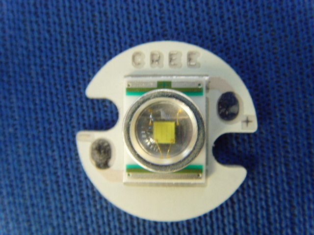 ´ÙÏú ÃÀ¹úÔ×°CREE XR-E Q5 WCµµ Õý°×¹â 5W´ó¹¦ÂÊLED °×¹âµÆÖé