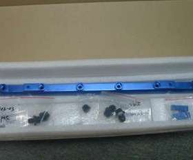 油轨，RB26GETT油规。蓝色，发动机油轨