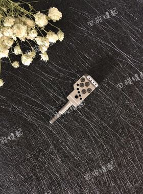 厂家直销 雅满桃星菱星锐金轮四针六线针头460针夹头68053针距6.0