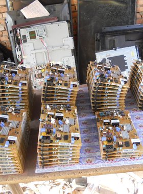 不是代用板三星 UA39F5088AR 电源板 BN41-02086A L39SFE-DVD