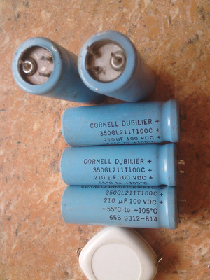 CDE 美国大d CORNELL DUBILIER  100v 210uf 发烧电容 直替220uf