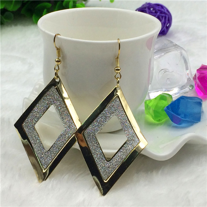 磨砂欧美风张扬几何长耳环