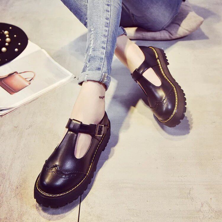 Chaussures de printemps collège - Ref 918635 Image 1