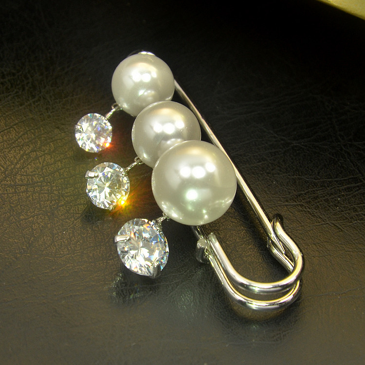 Broche femme en Nacre - Ref 1177228 Image 1