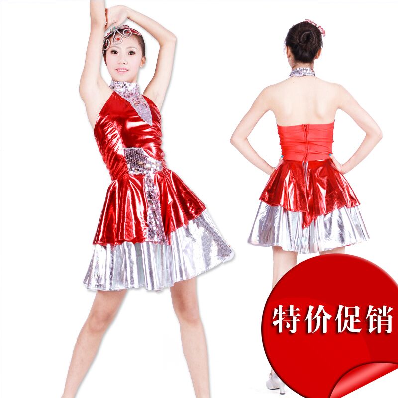 新款现代成人广场舞亮皮裙舞蹈演出服装小苹果爵士舞蹈短裙短皮裙