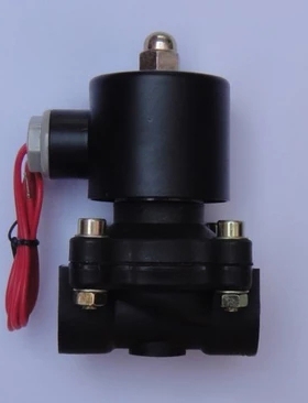 通水电磁阀DN15 DN20 DN32 DN40 DN50 PVC塑料 铜线圈耐腐蚀