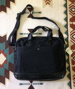 复古品牌LUCKY 邮差包