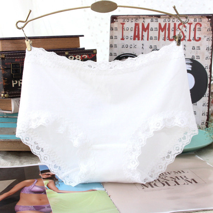 白色女内裤中腰纯棉不勒无侧缝柔软小平角无痕蕾丝性感包臀三角裤,女士内衣/男士内衣/家居服,女三角裤,淘宝优惠券,粉丝福利购,淘宝优惠卷