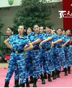 蓝色学生迷彩儿童演出服