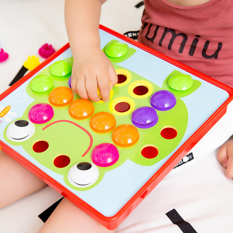 123岁小宝宝拼大颗粒纽扣 插蘑菇钉幼儿童早教益智力玩具儿童礼物