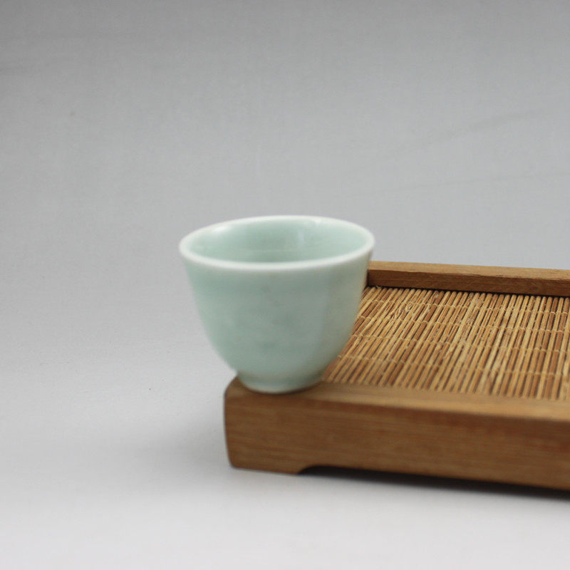 龙泉青瓷国营瓷器 50-80年代老厂老货 龙泉窑 小茶杯 小酒杯 收藏