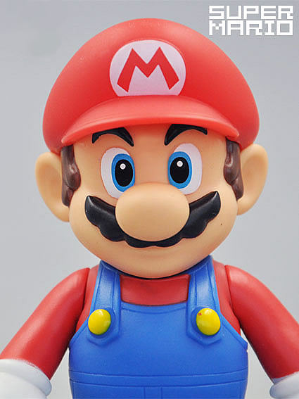 日本红色水管工超级玛丽马里奥全身像搪胶材质 12厘米高 值得收藏