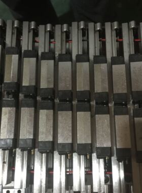 日本进口直线导轨THK。RSR15VM，SRS15ZM杆长150mm一条2滑块拆机