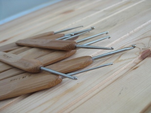 碳化钩针套装 编织工具竹柄圆头炭化木柄单头0.5号至3.0号