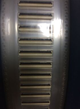 原装进口 106A40-000000-G2-R ZIF FPC PH0.5H-0.9 40pin 连接器