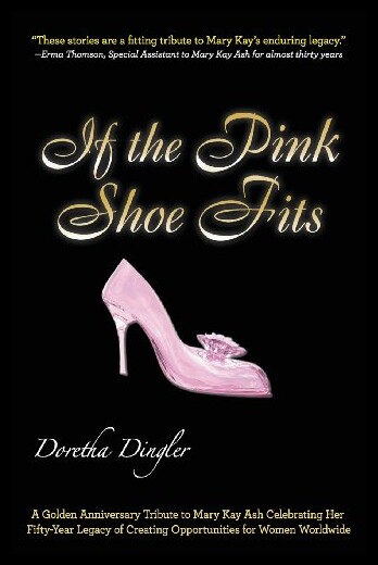 【预售】If the Pink Shoe Fits: A Golden Annive