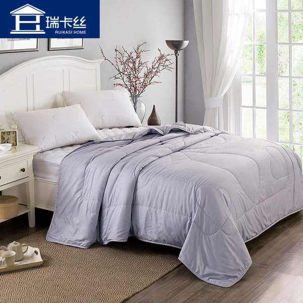 瑞卡丝 混合蚕丝被 空调被 夏凉被 150*210cm 优惠券折后¥69包邮(169-100) 瑞卡丝 混合蚕丝被 空调被 夏凉被 150*210cm 优惠券折后¥69包邮(169-100)