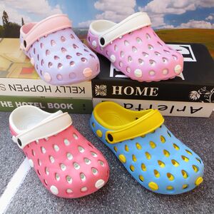 包邮洞洞鞋女夏季防滑沙滩鞋内增高凉鞋平底大头凉拖鞋软底漂流鞋