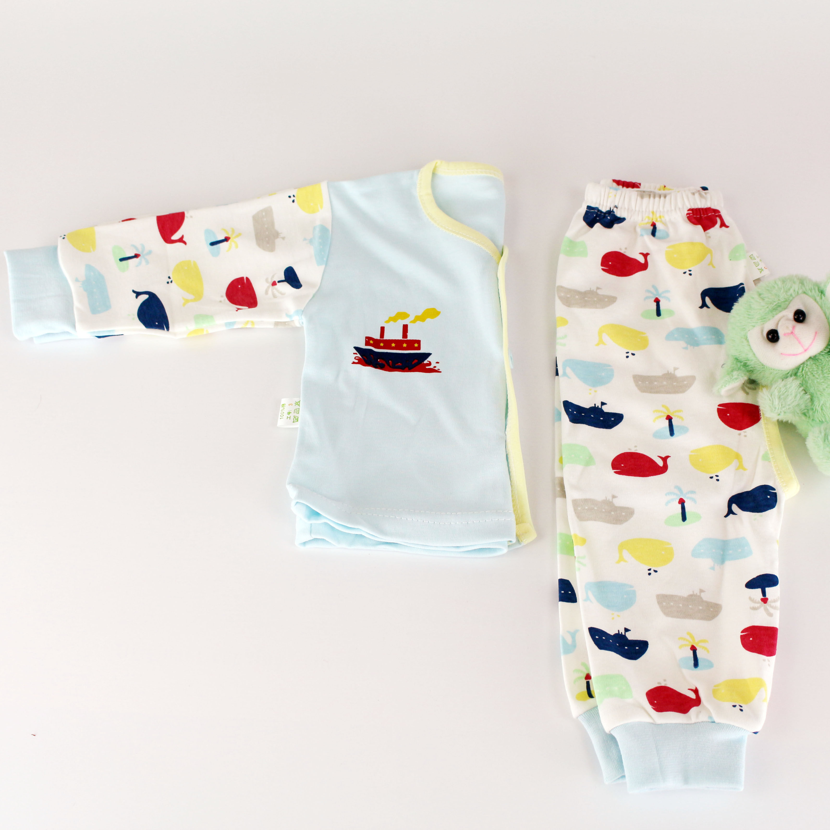 Coffret cadeau pour nouveau-né - Ref 1963979 Image 1