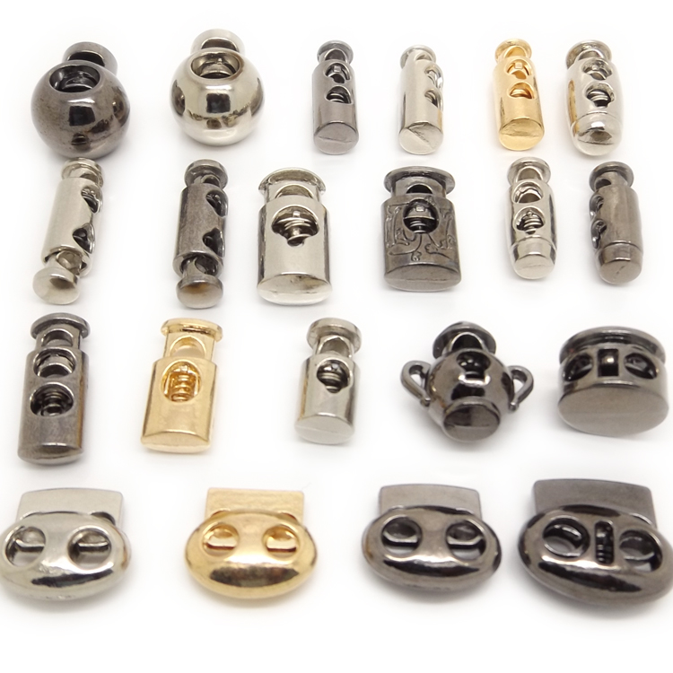 高档金属弹簧羽绒服配节纽扣