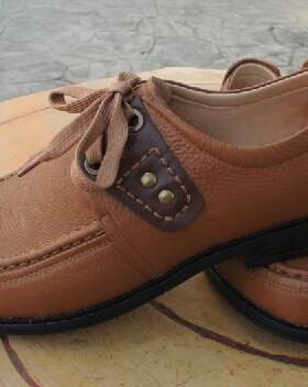 流行男鞋男士休闲鞋男式单鞋英伦潮鞋真皮头层牛皮真皮大小码定做