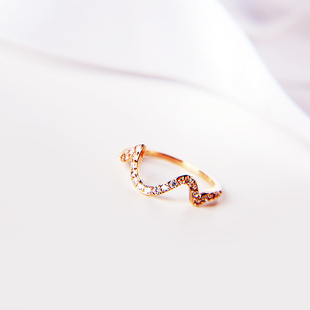 韩国 流线型线条单排水晶戒指仿真钻戒 情侣对戒 可做尾戒 饰品