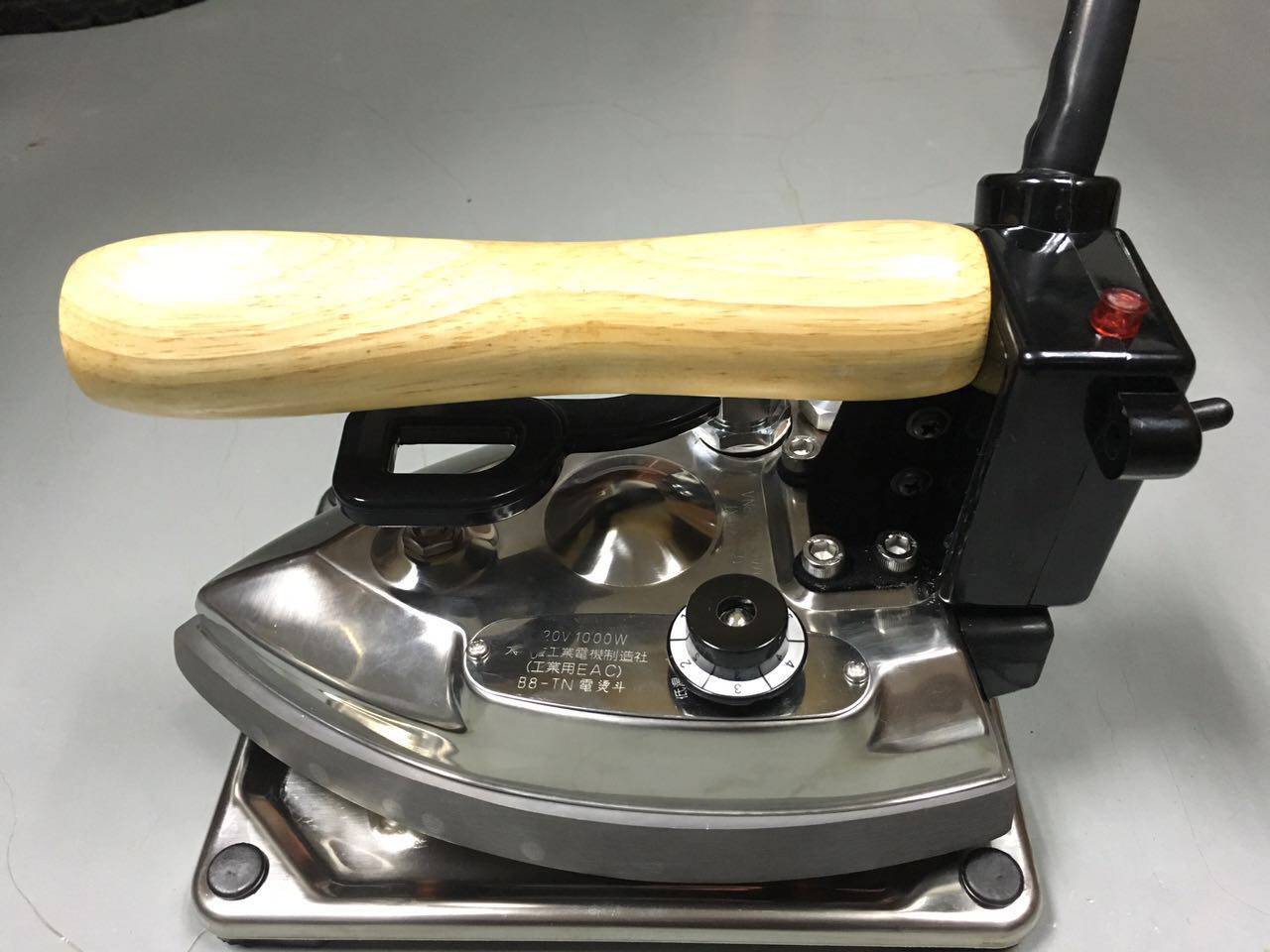 b8tt电加热蒸汽熨斗工业蒸汽电热烫斗锅炉烫斗服装厂专用