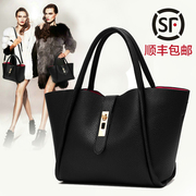2015 new female Korean fashion for fall/winter leisure slung portable shoulder-wing bat bag lady bag surge