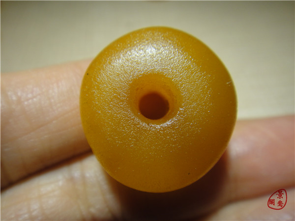 纯天然吊坠平安扣老蜜蜡饼子