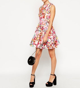 英伦糖果花空气棉弹力无袖 圆领显瘦X型蓬蓬高个子连衣裙贝微微